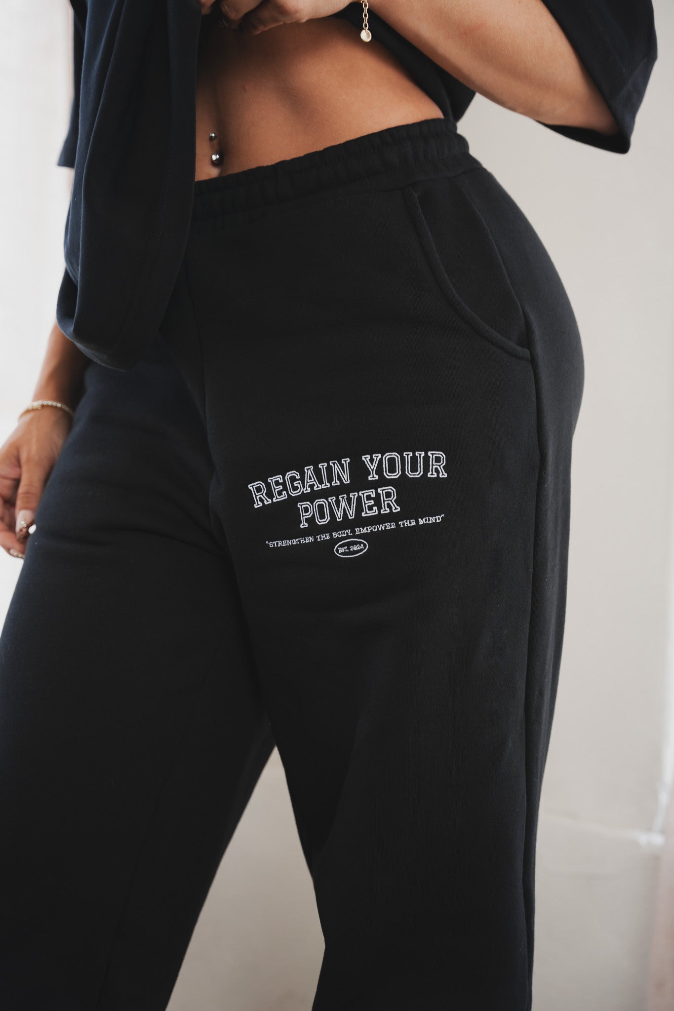 Pantalones deportivos Origin